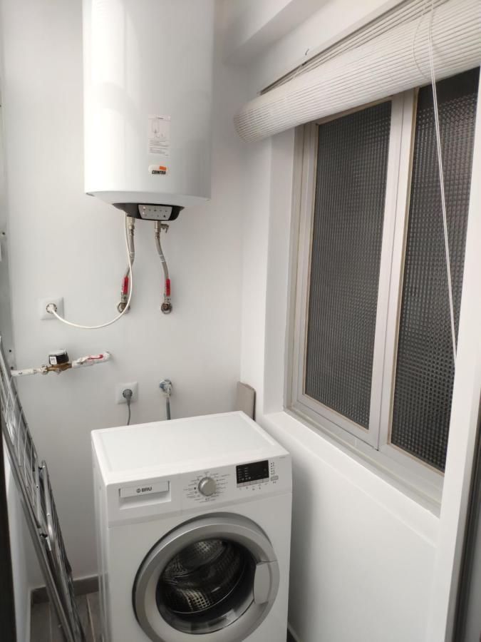 Charming Apartment In Alicante Near The Sea & City Center Bagian luar foto