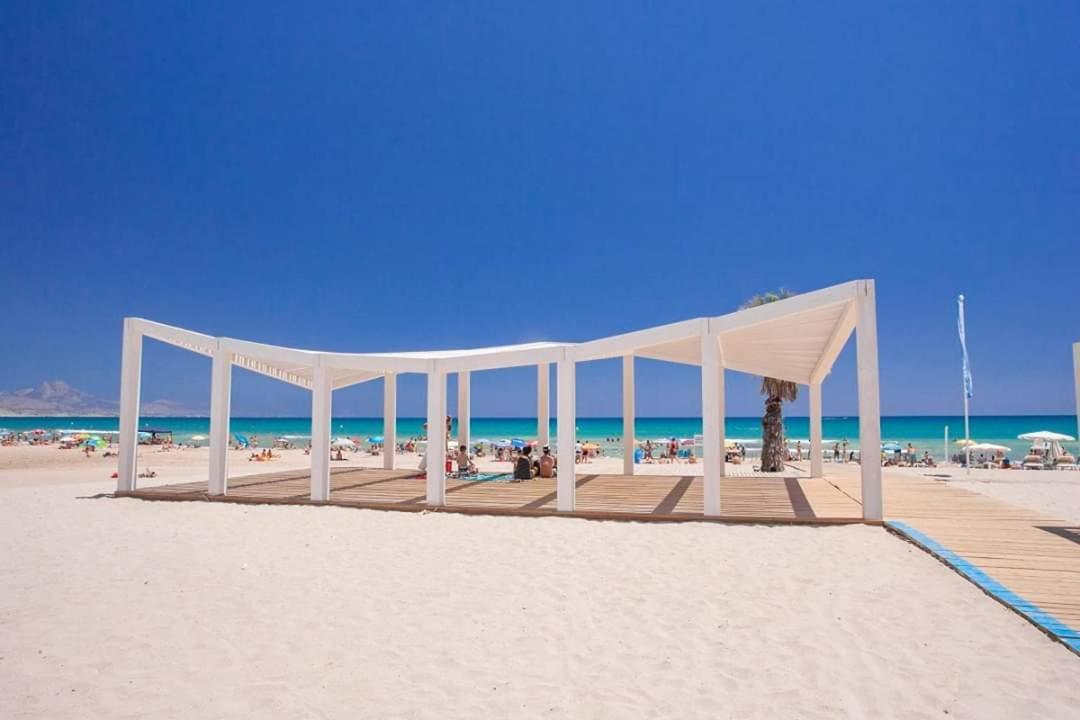 Charming Apartment In Alicante Near The Sea & City Center Bagian luar foto