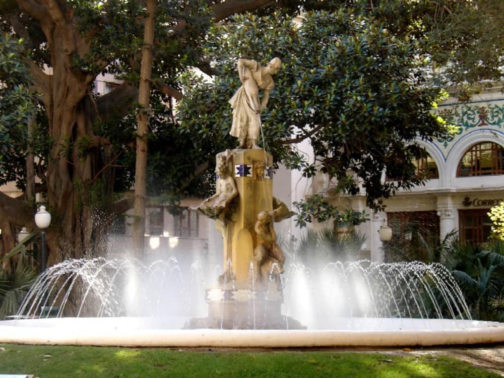 Charming Apartment In Alicante Near The Sea & City Center Bagian luar foto