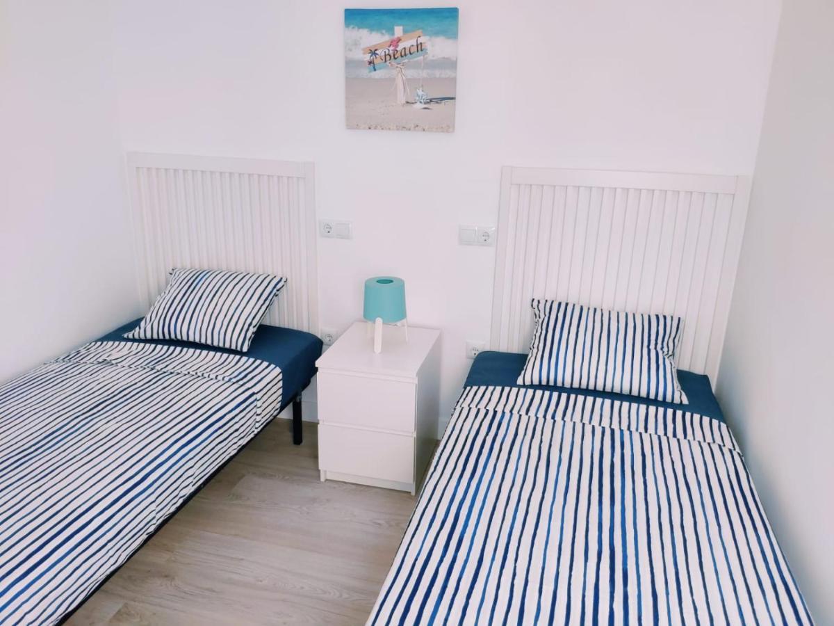 Charming Apartment In Alicante Near The Sea & City Center Bagian luar foto